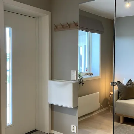 Modern 1 With Free Parking - Near Cabelcar, Sherpa Stairs And The Mountain Tromsdalen