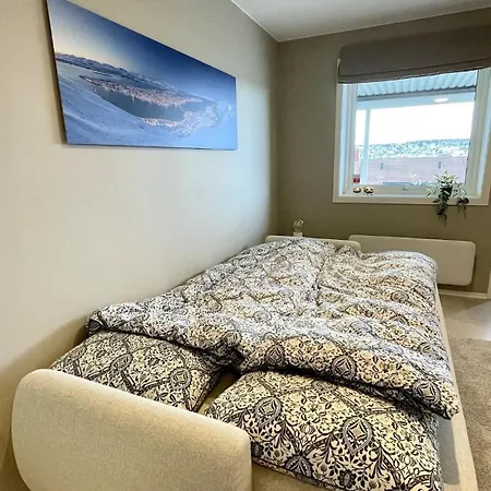 Apartment Modern Studio Apartment Near Cabelcar, Sherpa Stairs And The Mountain *