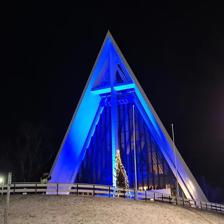 アパート Modern 1 With Free Parking - Near Cabelcar, Sherpa Stairs And The Mountain Tromsdalen