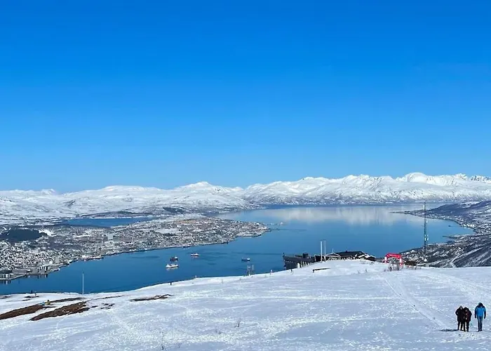 Modern 1 With Free Parking - Near Cabelcar, Sherpa Stairs And The Mountain Διαμέρισμα Tromsdalen