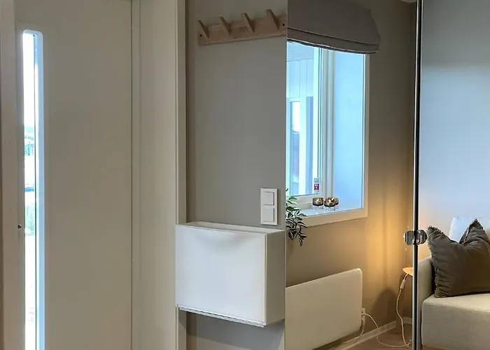 Modern 1 With Free Parking - Near Cabelcar, Sherpa Stairs And The Mountain Tromsdalen