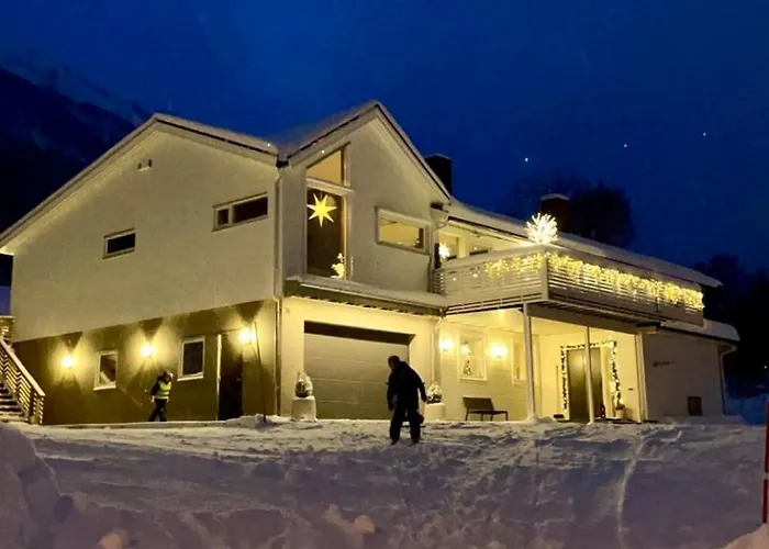 Modern 1 With Free Parking - Near Cabelcar, Sherpa Stairs And The Mountain Tromsdalen