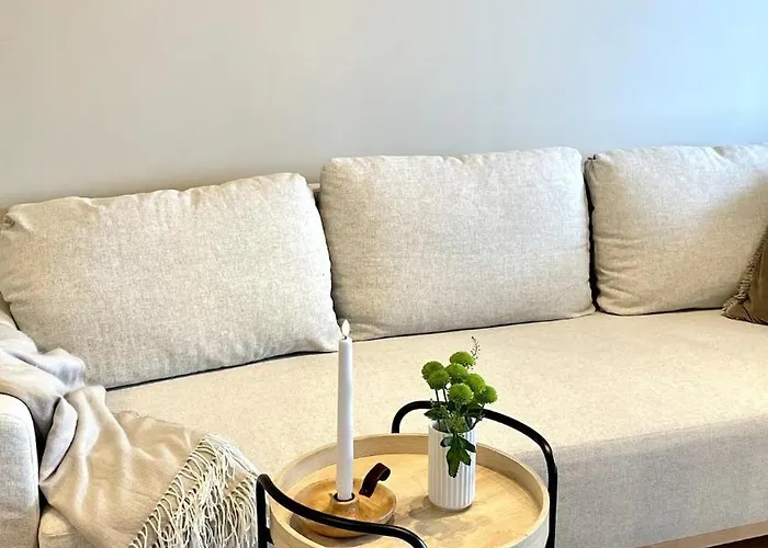 Modern 1 With Free Parking - Near Cabelcar, Sherpa Stairs And The Mountain Tromsdalen